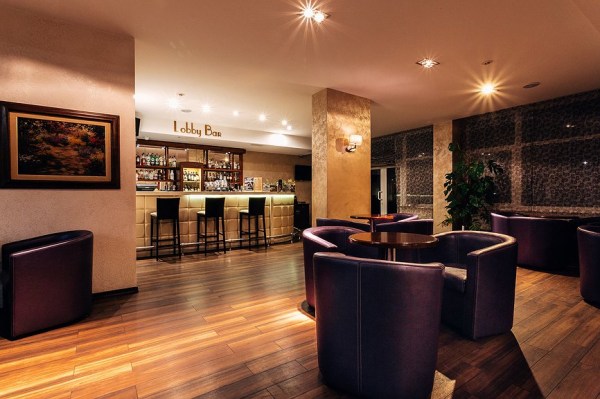 лобби-бар