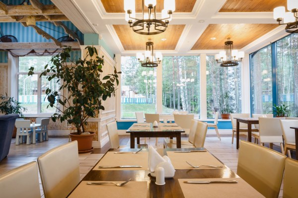 ресторан "Озёрный"