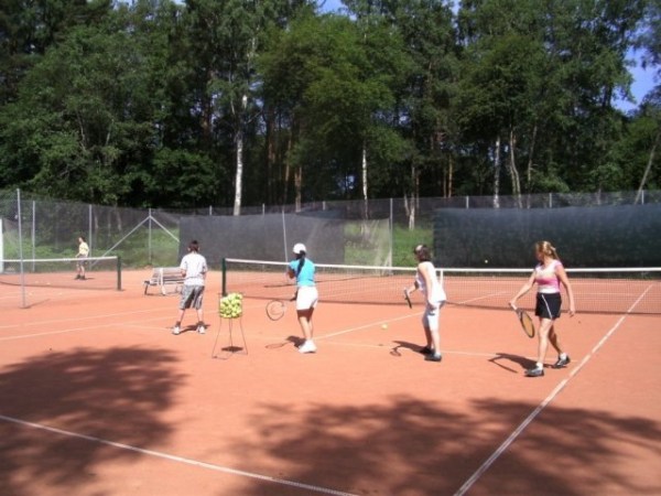 теннисный корт