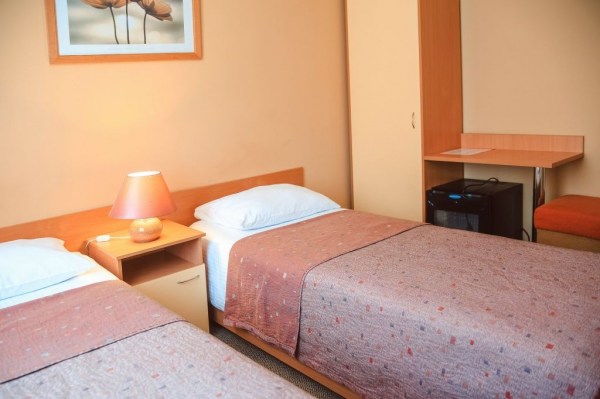 Двухместный стандартный (душ; 1,3 корпус)