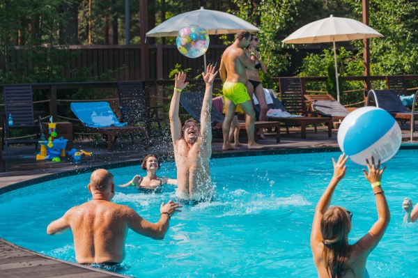 бар-бассейн