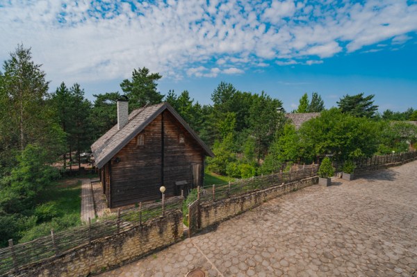 Коттедж 2-х этажный малый"