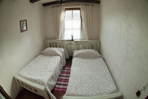 Коттедж 2-х этажный малый"