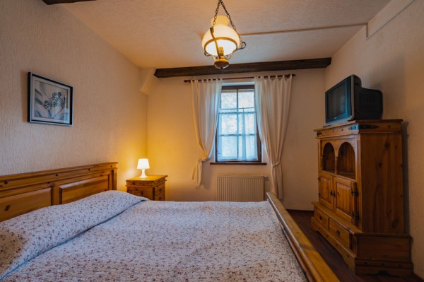 Коттедж 2-х этажный большой"