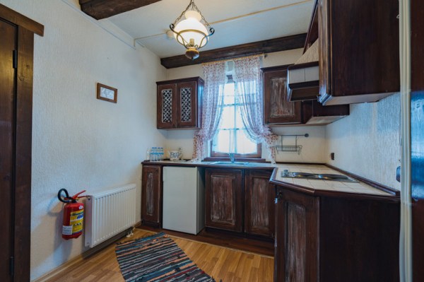 Коттедж 2-х этажный большой"