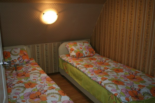 Средний дом, комната №2