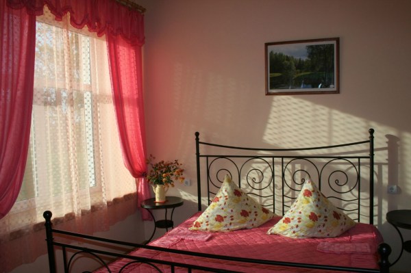 Усадебный дом, Розовый номер