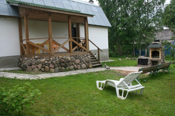 Средний дом