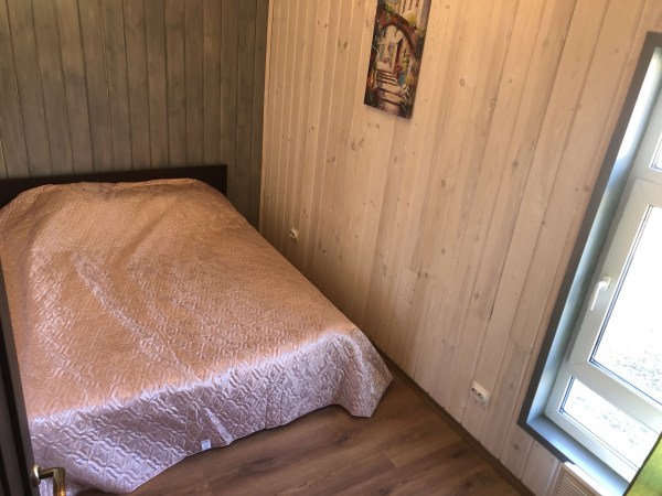 Коттедж "Бирюзовый" (4+2 чел.)