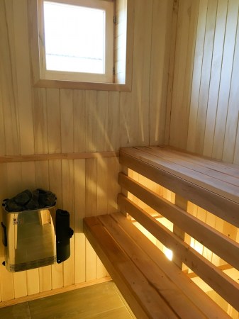 Коттедж "Бирюзовый" (4+2 чел.)