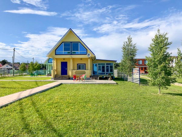 Коттедж "Солнечный" (8+2 чел.)