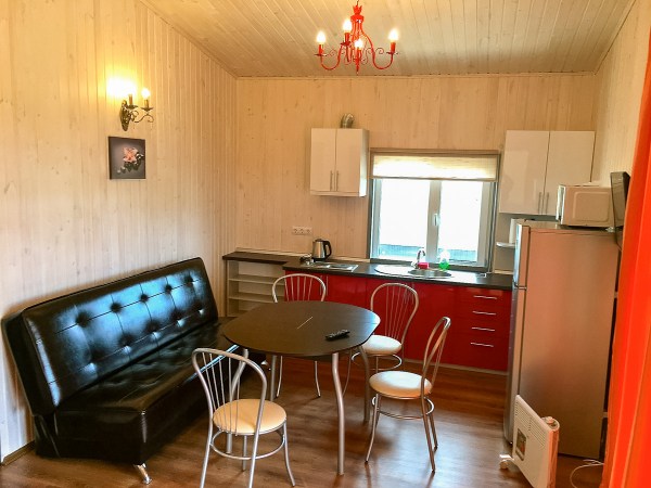 Коттедж "Кремовый" (4+2 чел.)