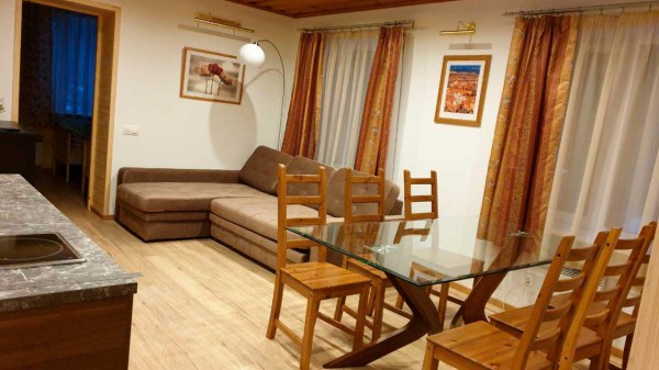 Коттедж Люкс на 6 человек