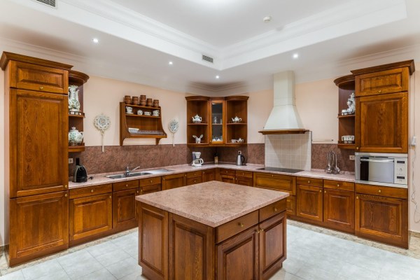 Коттедж, первый этаж