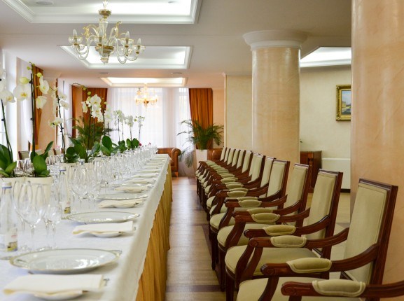 ресторан "Русская версалия"