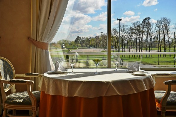 ресторан "Яхт-клуб"