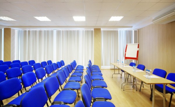 "Средний" конференц-зал