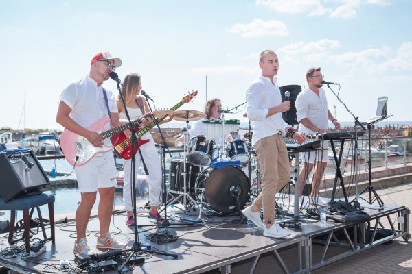 проведение праздников