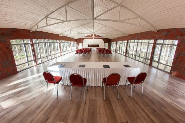 Каминный банкетный зал