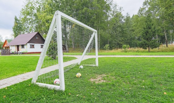 спортивная площадка