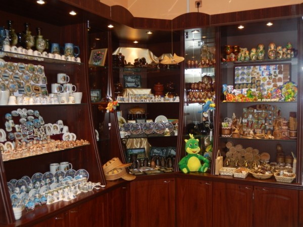 гостиница "Пийпун Пиха", сувенирный киоск