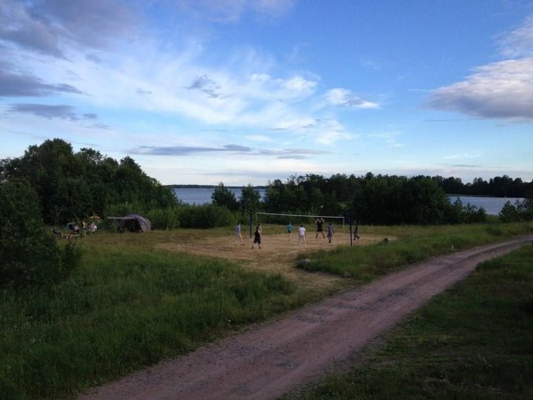 спортивная площадка