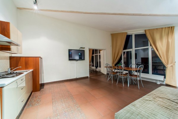 12-ти местный коттедж