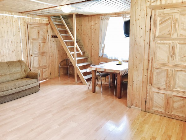 Коттедж 6-ти местный