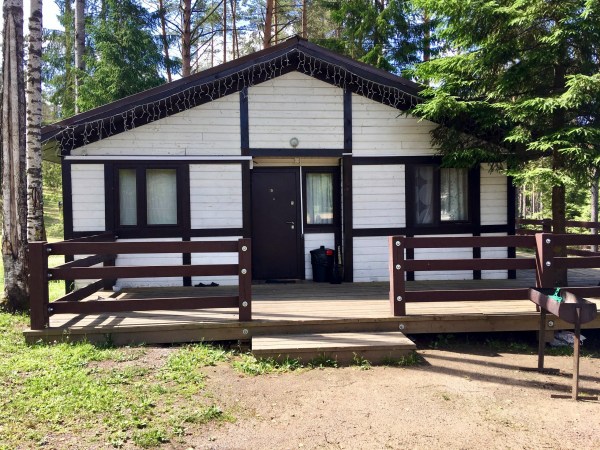 Коттедж 4-х местный