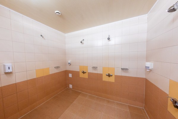 общая душевая
