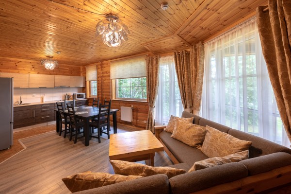 Коттедж "Делюкс" 6-ти местный