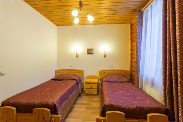 Коттедж 8-ми местный