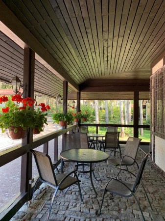 терраса гостиницы