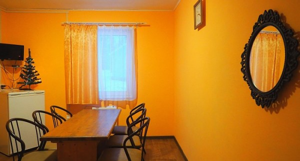 Коттедж на 6 человек