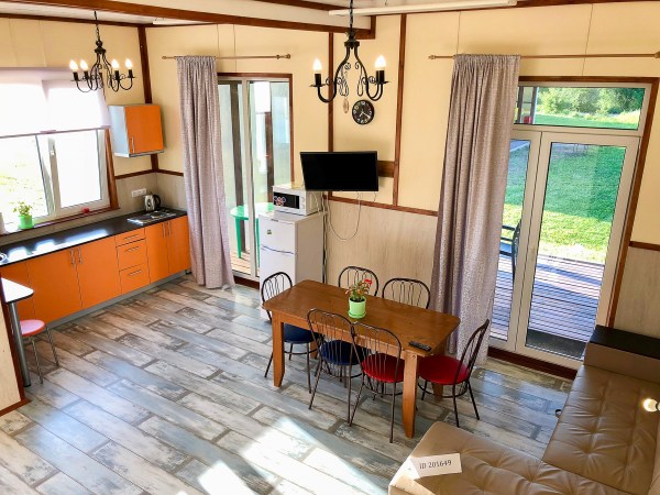 Коттедж (6+2) с финской сауной