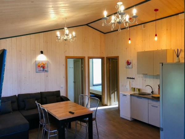 Коттедж (7+2 чел.)