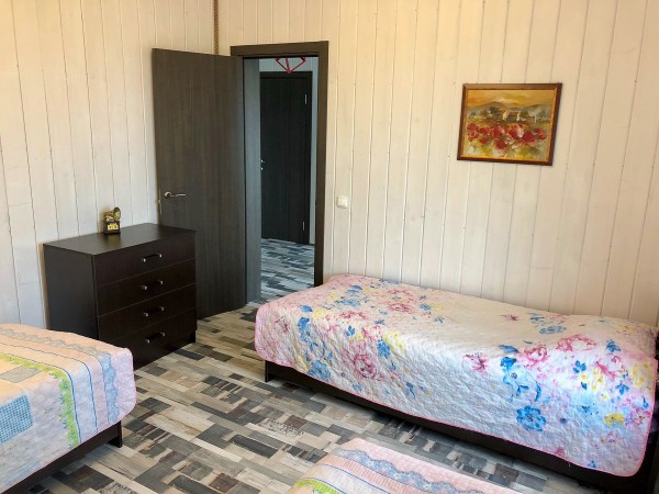 Коттедж (10+2 чел.)