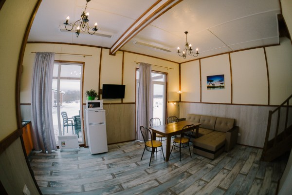 Коттедж (12+4 чел.) с финской сауной