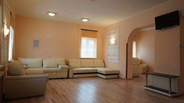 Коттедж "Молодёжный"