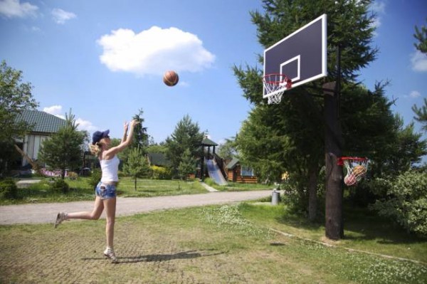 спортивная площадка