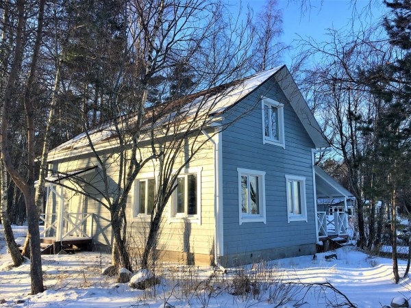 Коттедж "Дом на скале"