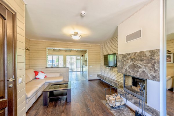 Коттедж №8 и №9 (6+2 чел.)