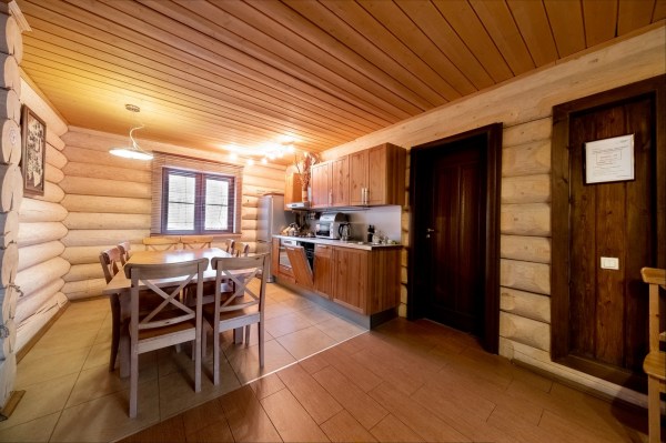 Коттедж на 10 человек