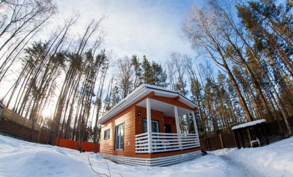 Коттедж с камином