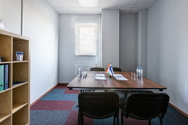 комната для переговоров