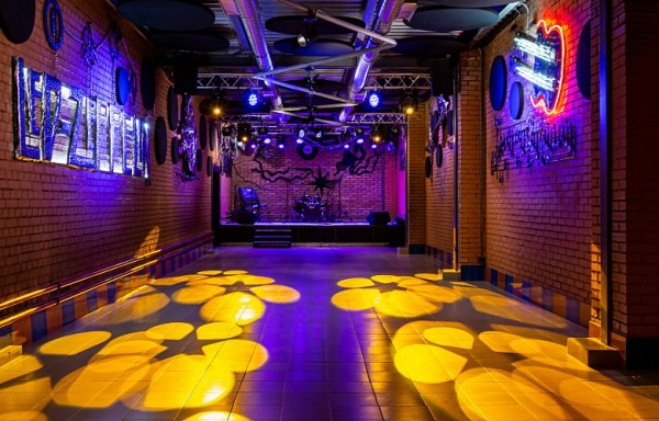 ночной клуб