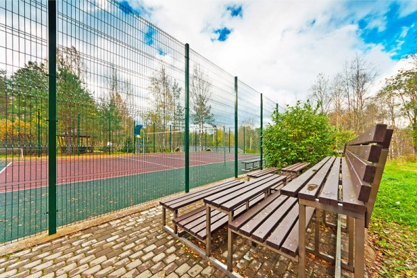 спортивная площадка