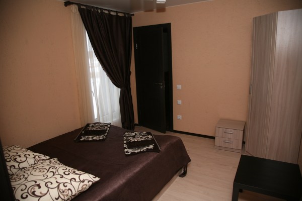 Большой коттедж