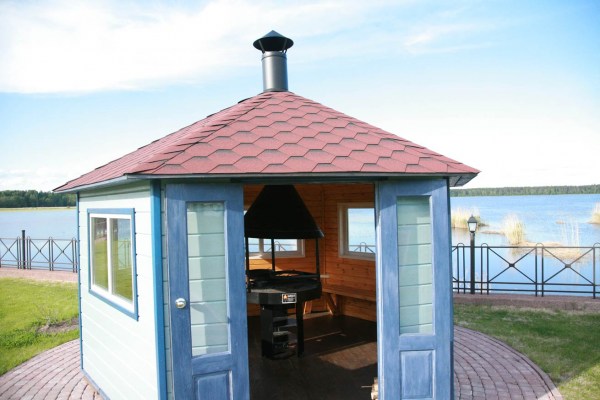 закрытая беседка