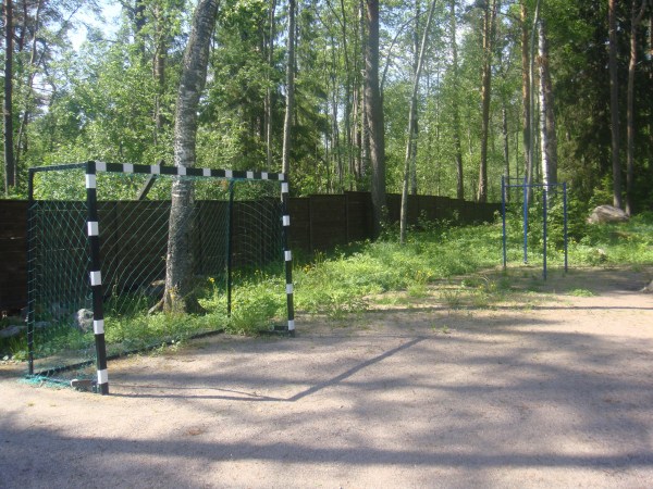 спортивная площадка